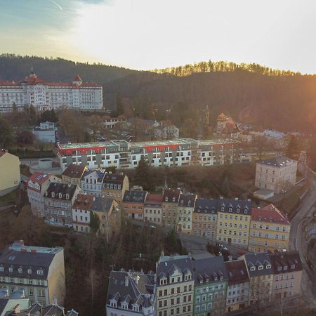 Imperial Apartment In Bohemia Residence By Rentez Karlovy Vary Exterior photo