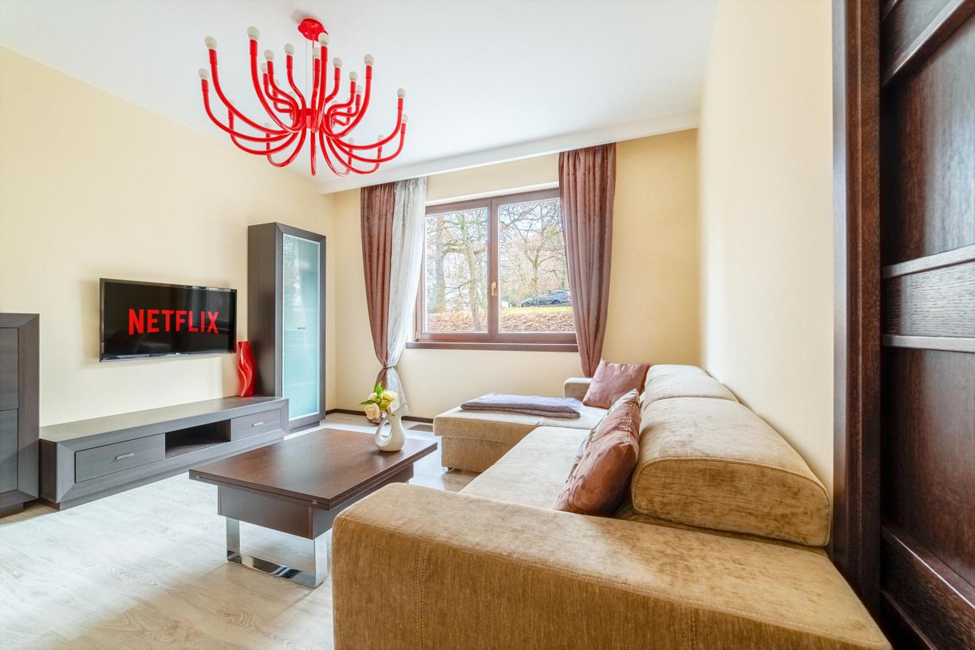 Imperial Apartment In Bohemia Residence By Rentez Karlovy Vary Exterior photo